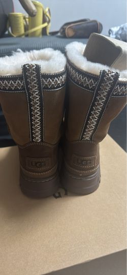 UGG Brown Leather Winter Boots