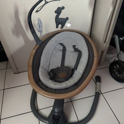 Maxi Cosi-  Baby Swing And Rocker