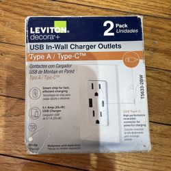 Leviton 15 Amp Decora Tamper-Resistant Duplex Outlet with Type A and C USB Charger, White (2-Pack) T5633-2BW