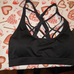 Brand New Victoria Secrets Sports Bra L