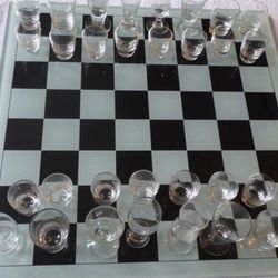 RESTORATION HARDWARE GLASS CHESS SET - LNIB