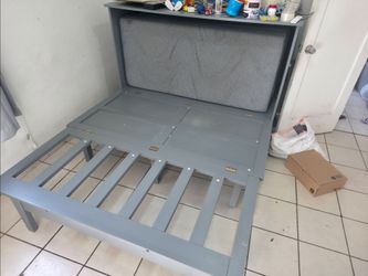 Murphy Chest bed