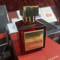 Perfumes And Cologne For Men And Women 