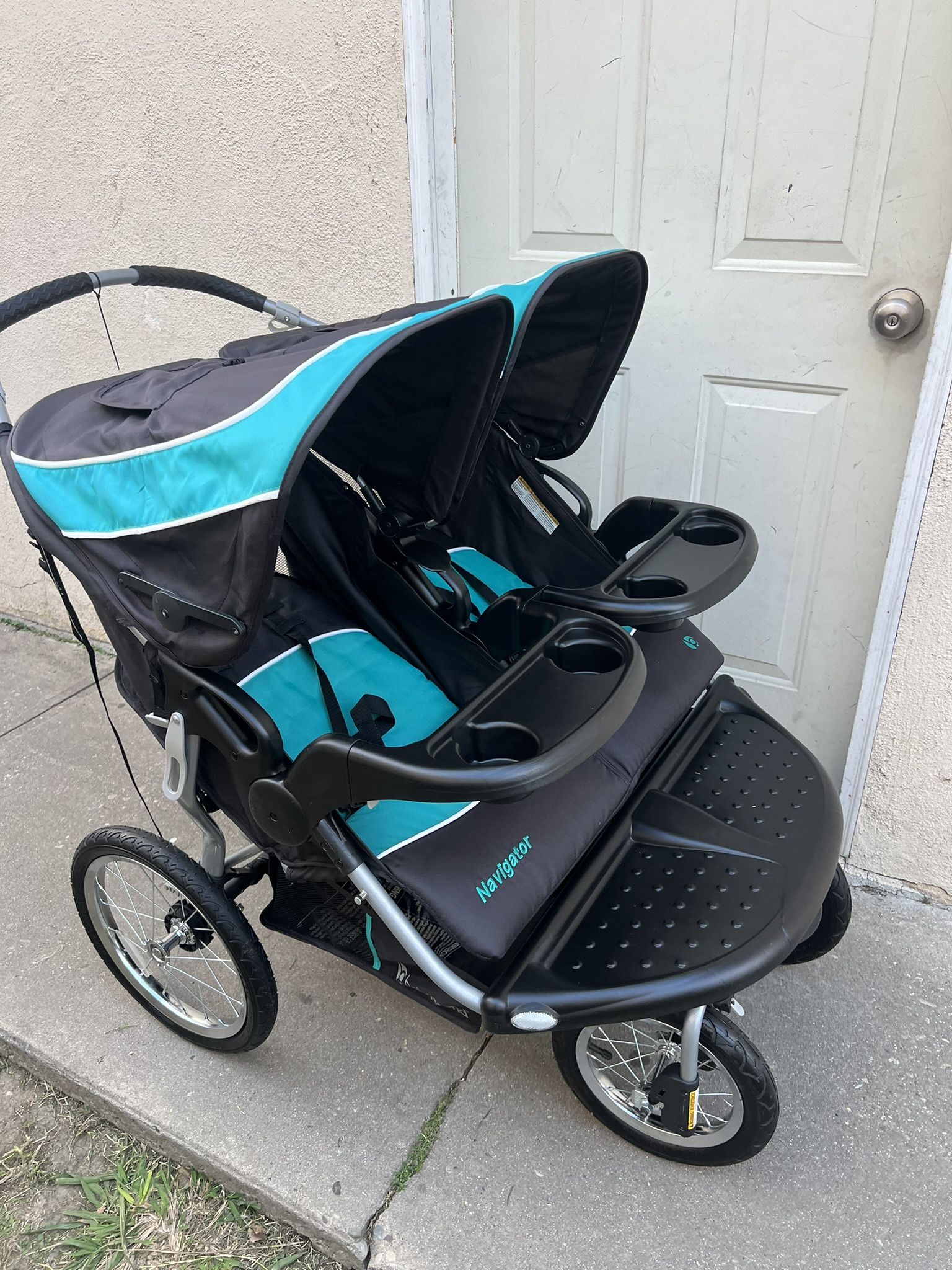 BABY TREND NAVIGATOR JOGGING DOUBLE STROLLER 