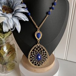 Water Drop Crystals Blue Pendant Beaded Necklace 
