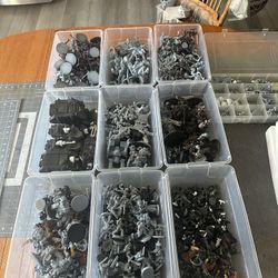 3D Printed Astronaut Soldiers And Space Bugs. 