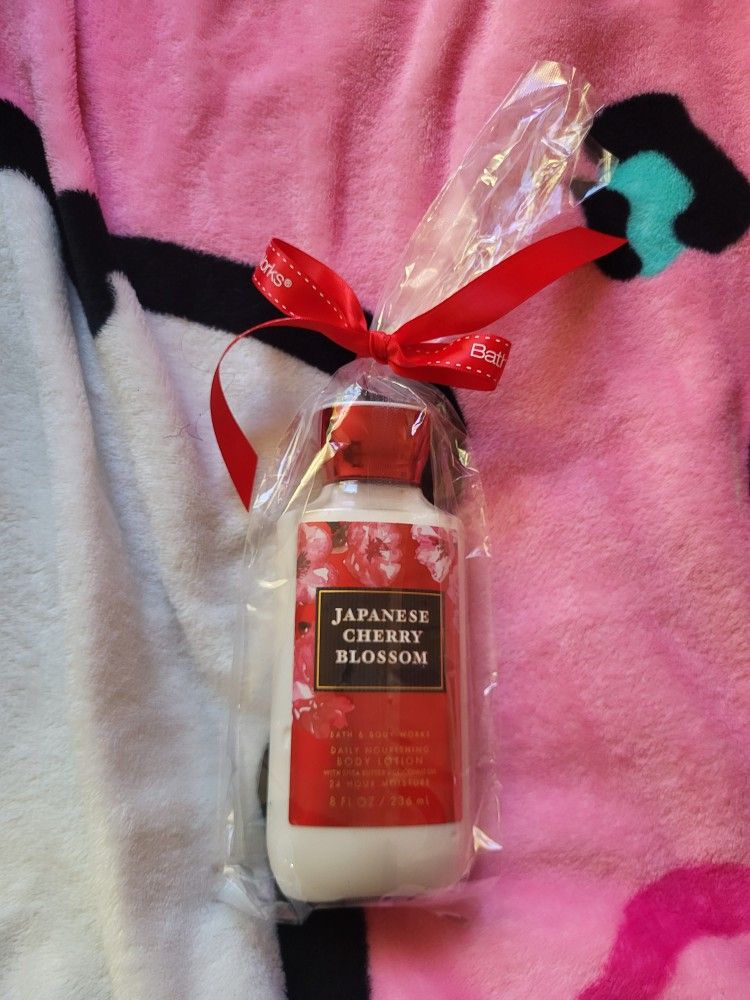 Unopened Japanese Cherry Blossom Lotion Gift Bag