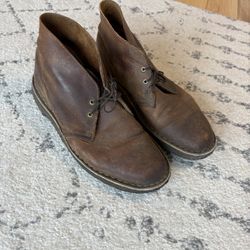 Men’s Size 10 Chukka Boots 