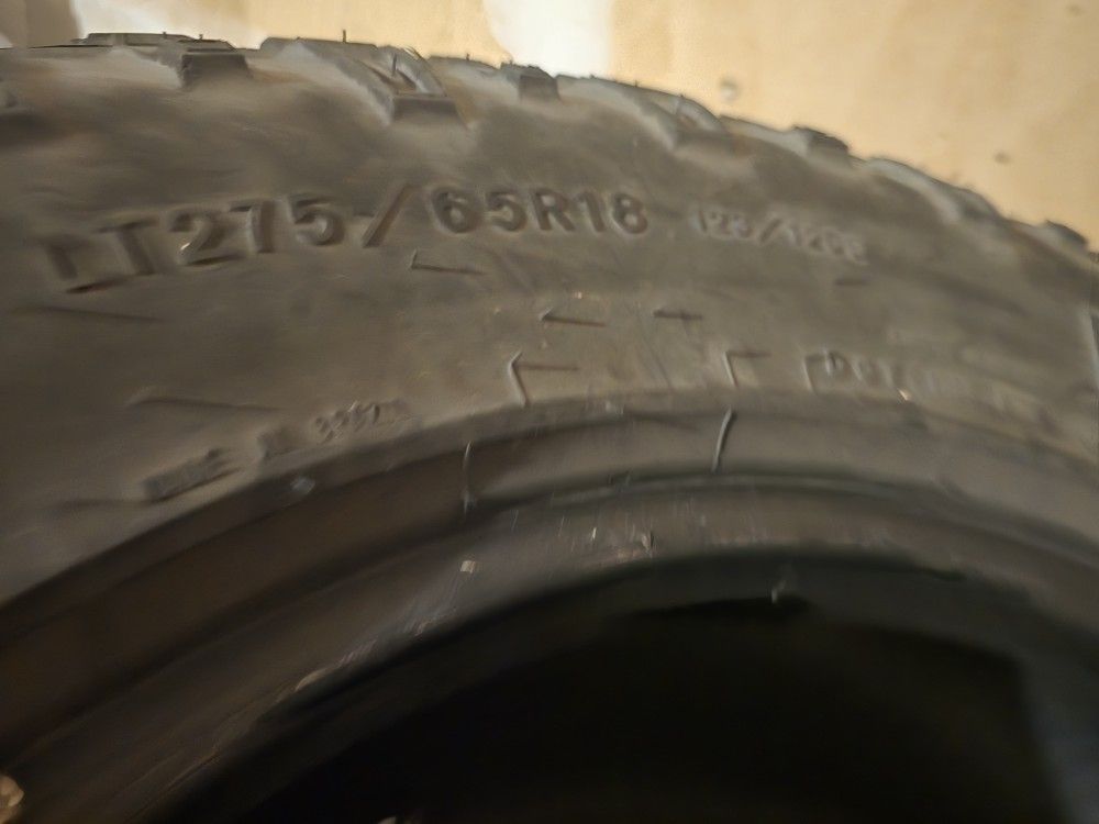275/65/18 Tires