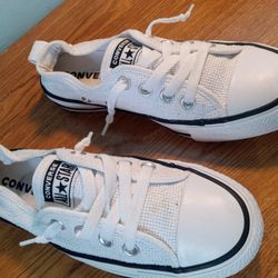 Student Converse Shoes Sz 6 Good Condition 