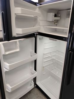 Black fair cosmetic condition top freezing bottom cooling with warranty delivery fee depends on address 🛣️🏠🛻
