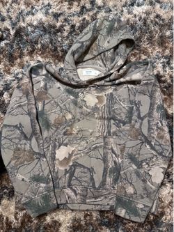 Never been worn Hollister camo boxy fit hoodie. men’s size medium.