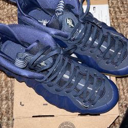 Foamposite Nike size 8.5