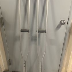 Aluminum Crutches