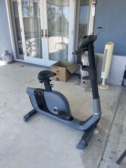 Horizon Comfort U Stationary Upright Exercise Bike.