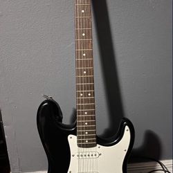 Squier Guitar & Sawtooth Amp Bundle