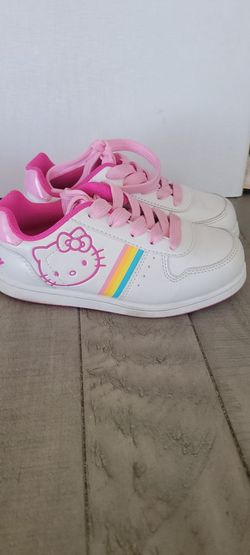 GIRLS HELLO KITTY SHOES JUST LIKE NEW SIZE  1