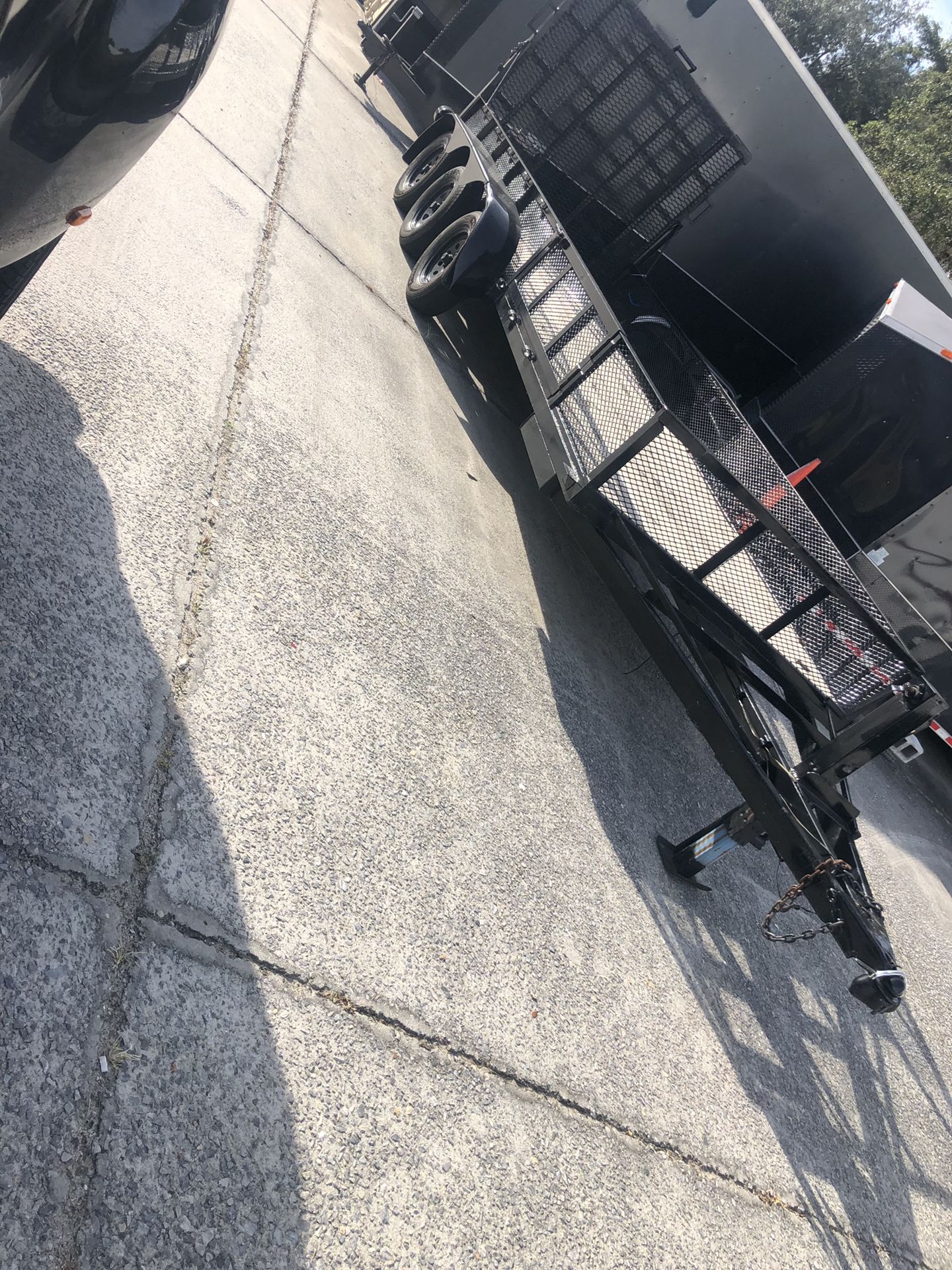 Triple axle flatbed trailer 18ft