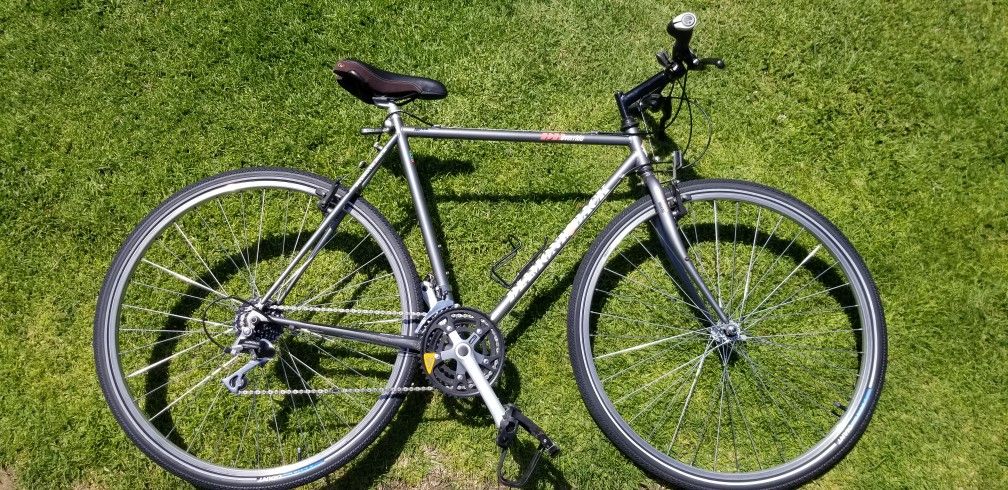 Diamondback Override Hybrid Bike