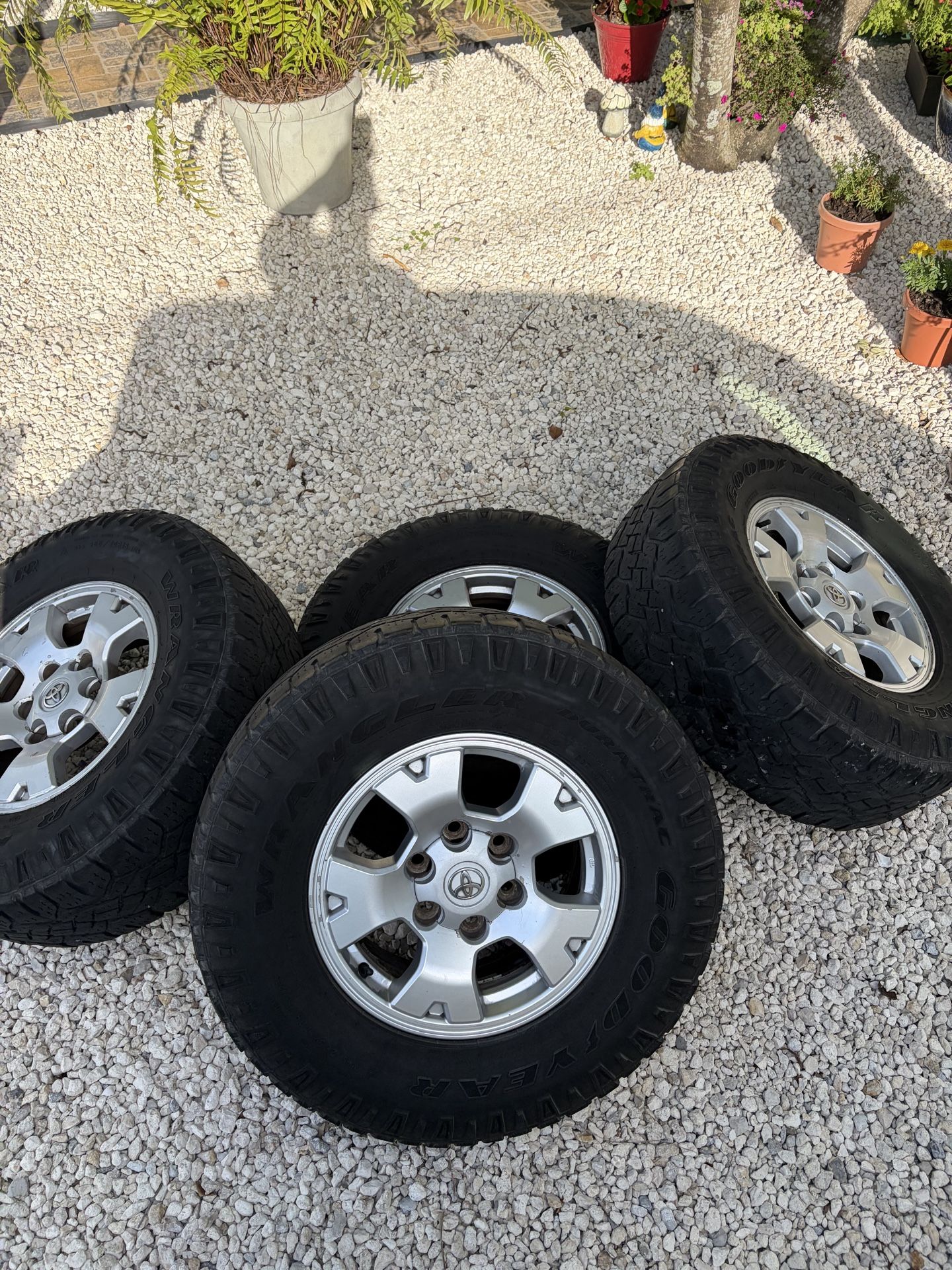 Tires and Rims 16 Inches for Sale in Hialeah, FL - OfferUp