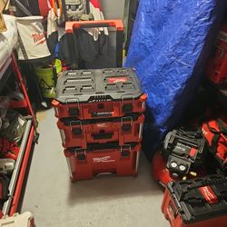Milwaukee Modular Rolling Packout Red