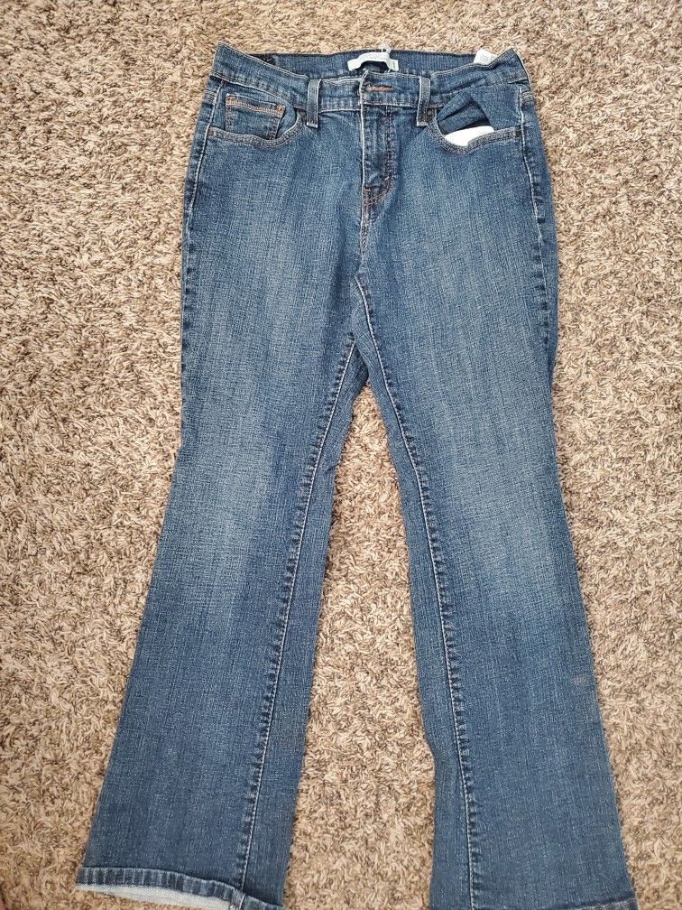 Levis Boot Cut 515 Size 6