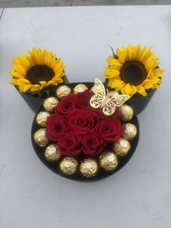 Mickey Mouse Rose Arrangement 