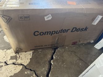 Computer desk