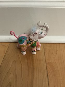 Elephant Hamilton Collection