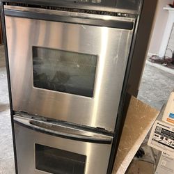 WHRIL POOL STACKED OVEN !!!!