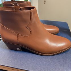 Coach Leather Boots. Brown.   Woman’s 