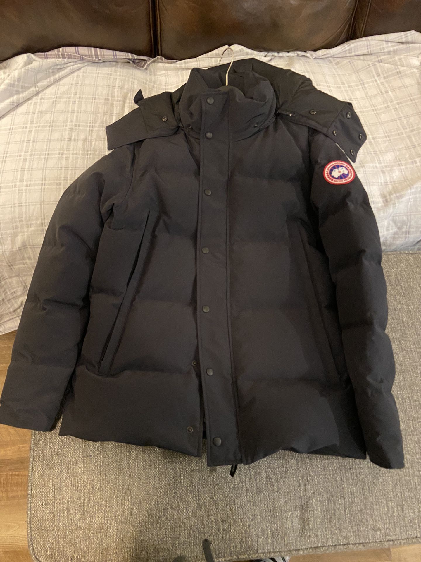 Canada Goose Men’s Wyndham Parka (size L)