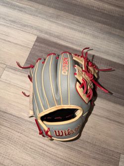 2023 Wilson Custom A2000 1786 11.5” Infield Baseball Glove (Sky Blue/Blonde/Red)