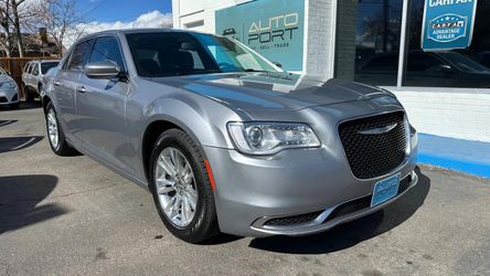 2017 Chrysler 300