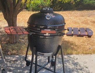 Brand New Kalamera 24 Inch Kamado Grill