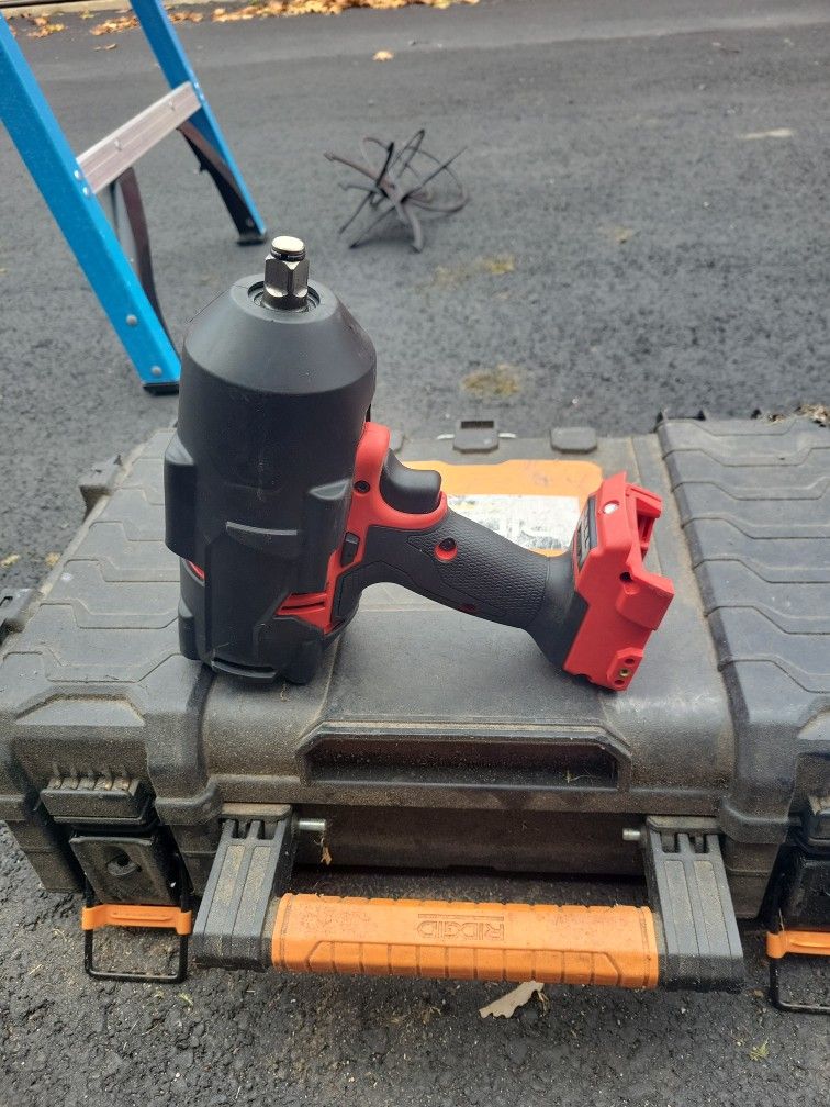 Milwaukee Fuel M18 1/2 In Impact 