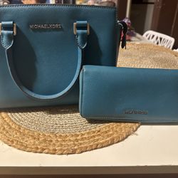 MK Purse And Wallet 