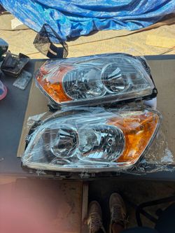 09-12 Toyota Rav4 Halogen Chrome Headlights Assembly
