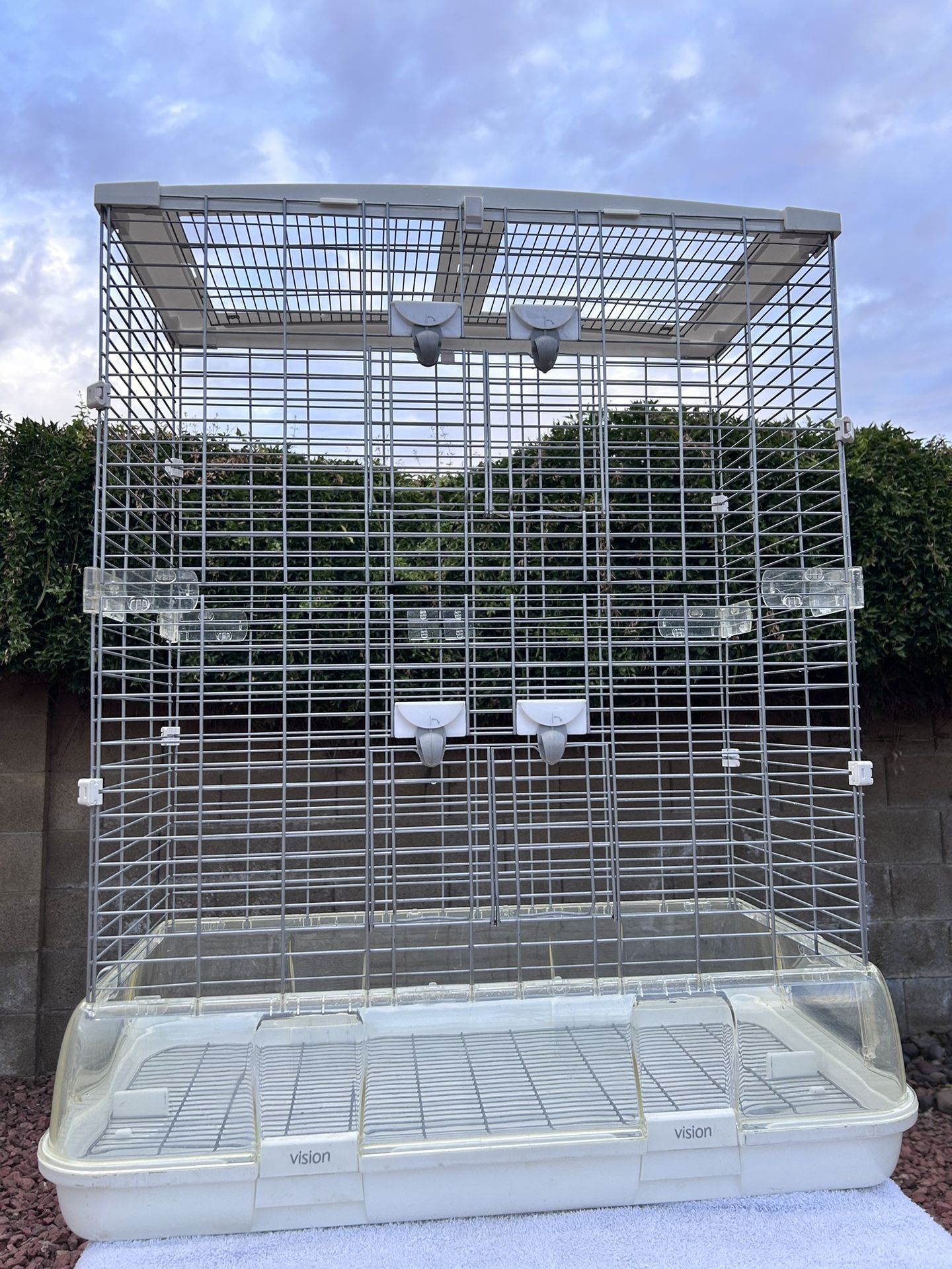 Vision Bird Cage Tall 2ft Wide 3 Ft Tall Easy Feed & Clean