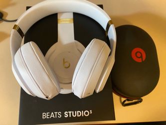 Beats Studio 3 Wireless headphones