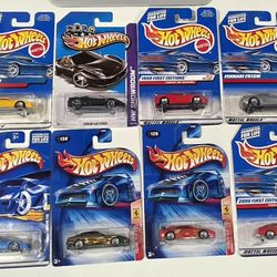 🔥 Hot Wheels Ferrari Lot of 8 – Vintage & Rare Castings – All New on Card! 🔥