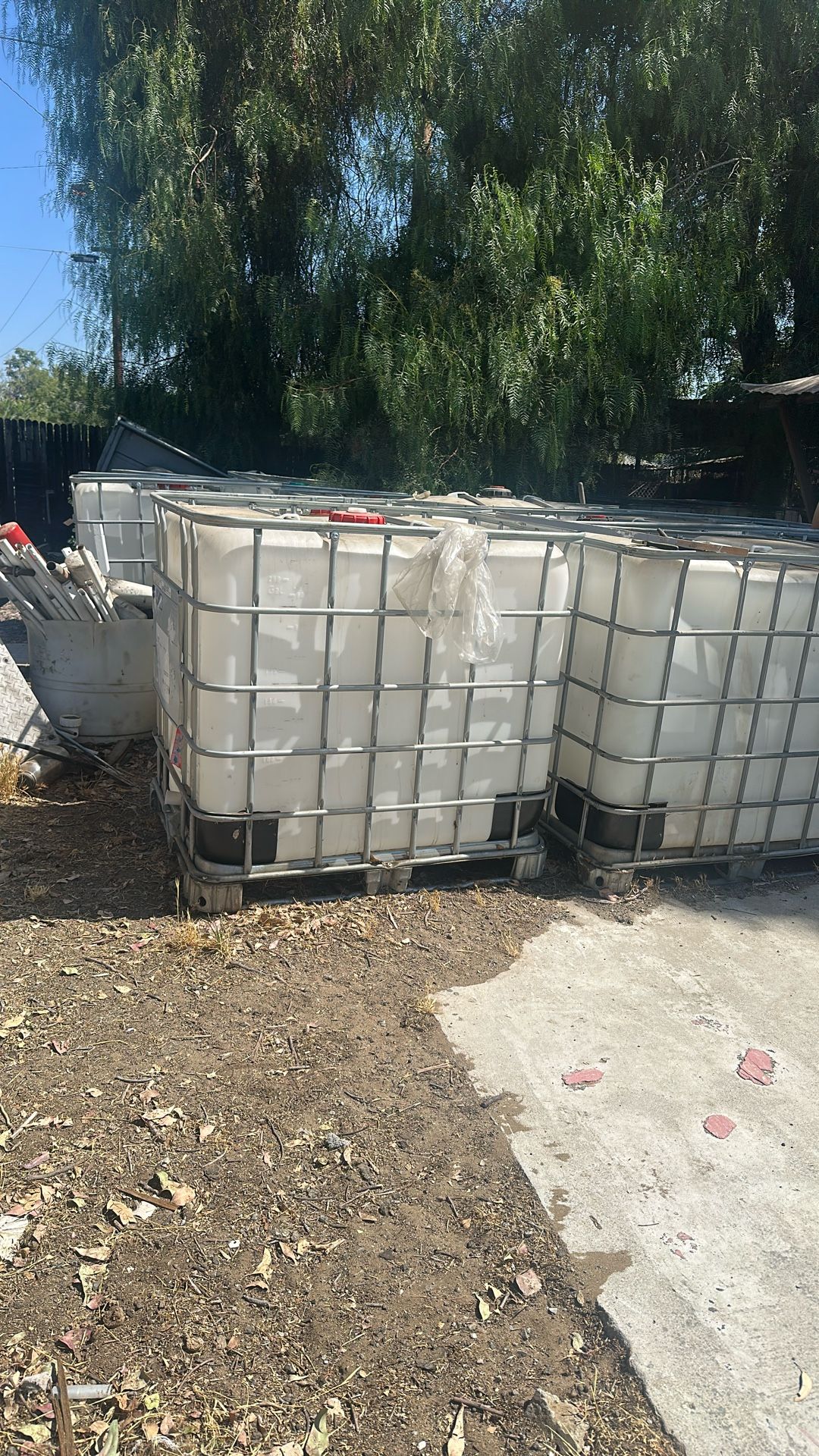 250 Gallon Tub Storage