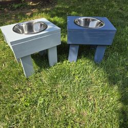 Wood Raised Dog Bowl