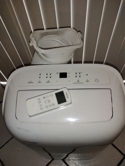 Toshiba 8000(DOE) BTU Portable Air Conditioner(As seen online)
