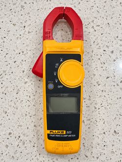 Fluke 323 True RMS Clamp Meter – Open Box - Never Used