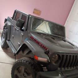 Jeep Wrangler Rubicon.