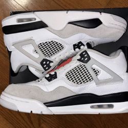 Jordan 4 Military Black 