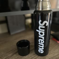 SUPREME bottle