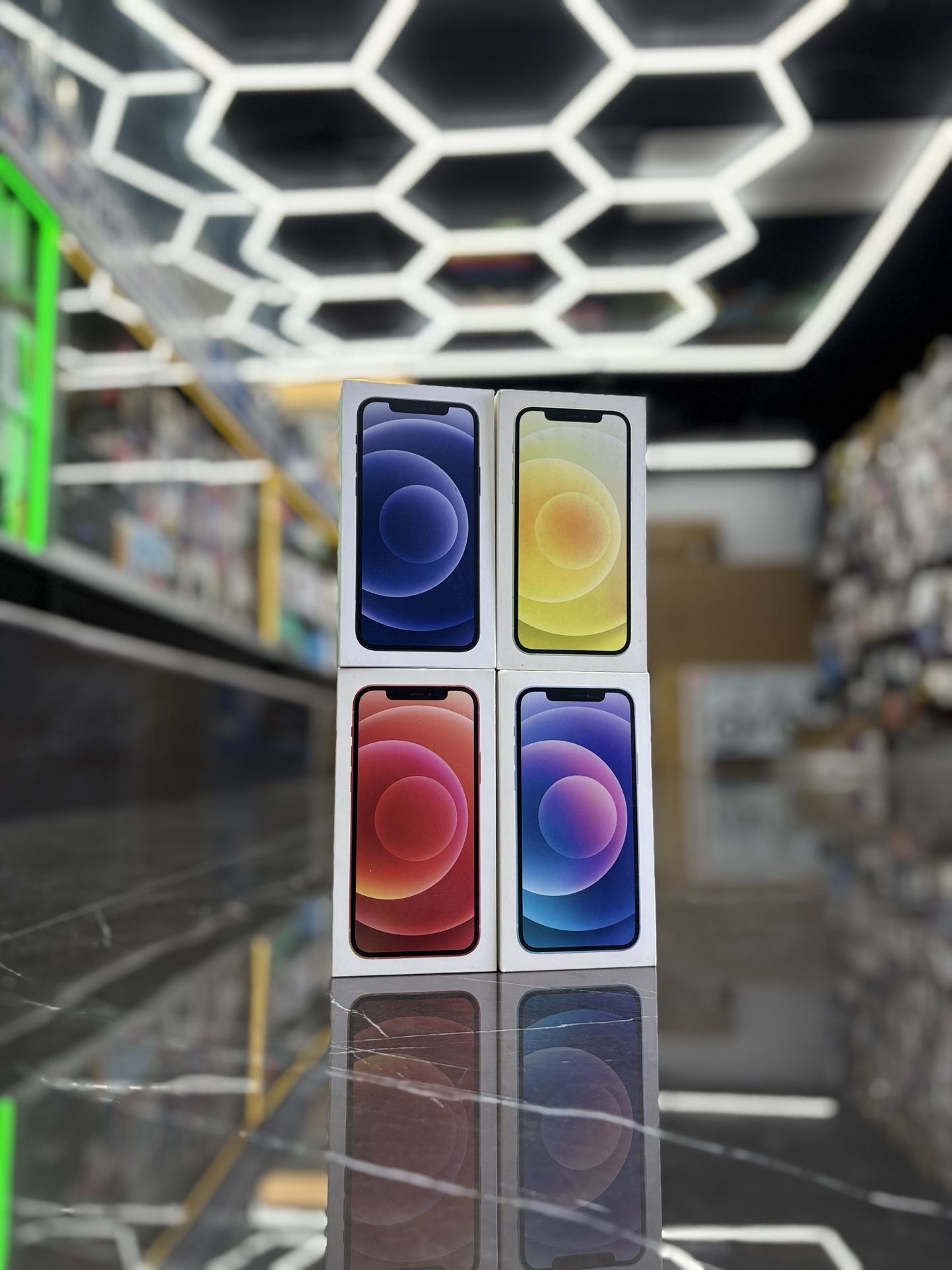 iPhone 12 (UNLOCKED) (TAKE IT HOME IN PAYMENTS TODAY)