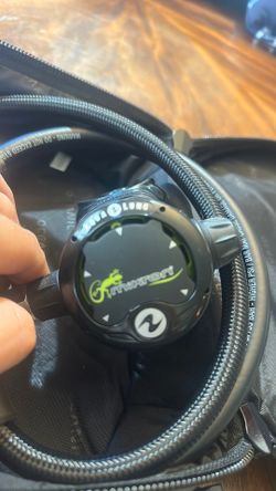 AQUA LUNG MIKRON SCUBA DIVING REGULATOR